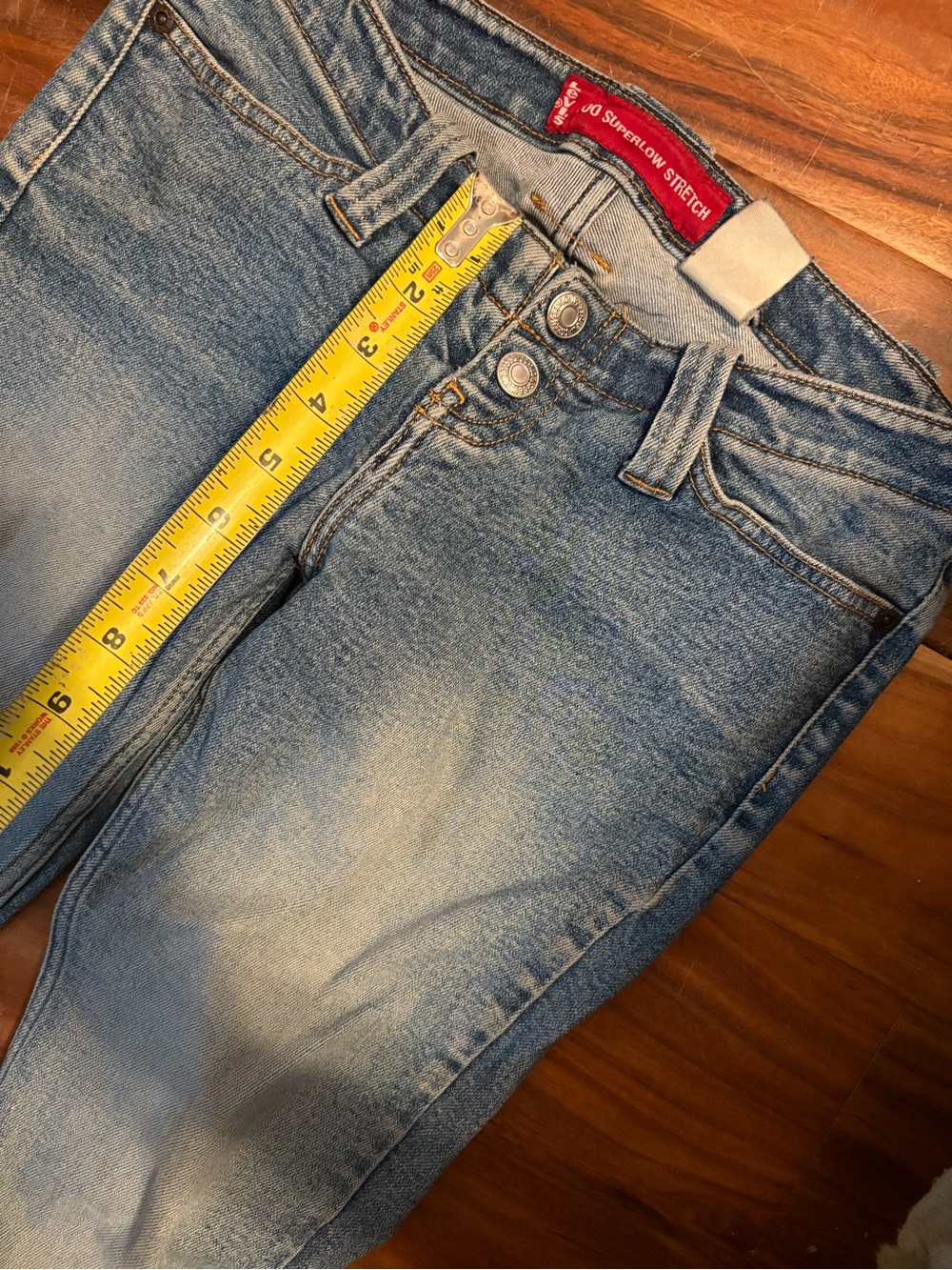 Levi’s 590 Superlow Stretch Flare Jeans Y2K Low Rise Light Wash Women’s (0590) - Picture 5 of 8
